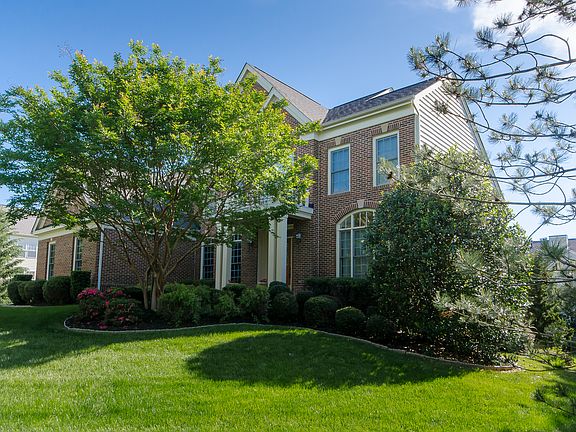 2nd image of 14819 Ashby Oak Ct
