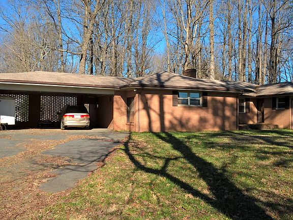 large bonus room & rec room