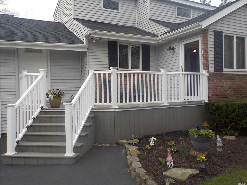 1st image of 49 Leeds Blvd