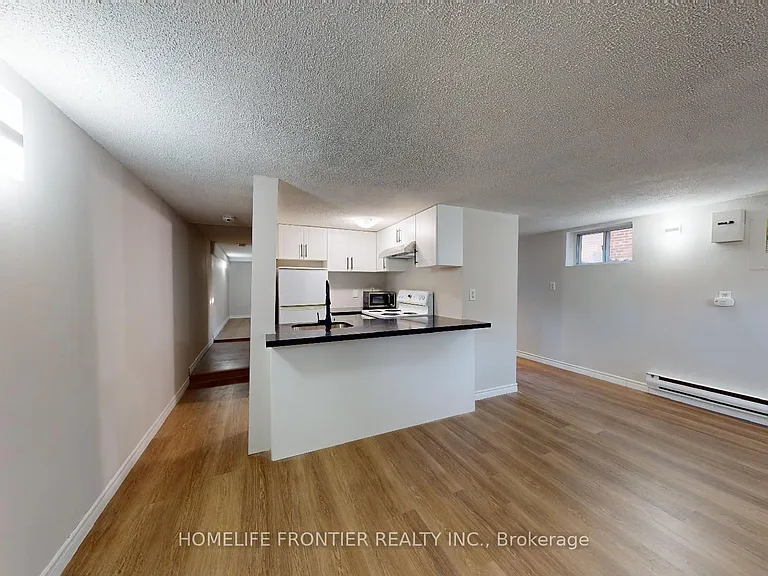 79 Redwood Ave #3 — Photo 3