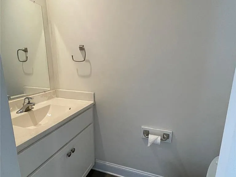 1610 Ravena St — Photo 9