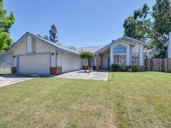 7827 River Estates Dr, Sacramento, CA 95831
