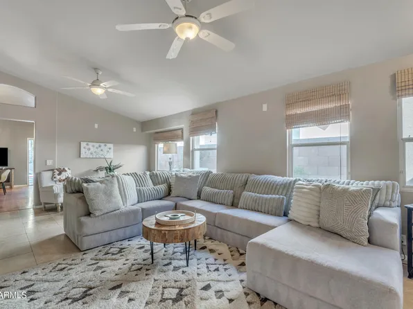 842 W SARAGOSA Street, Chandler, AZ 85225