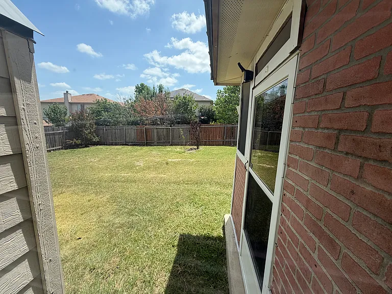 212 Lottie Ln — Photo 17