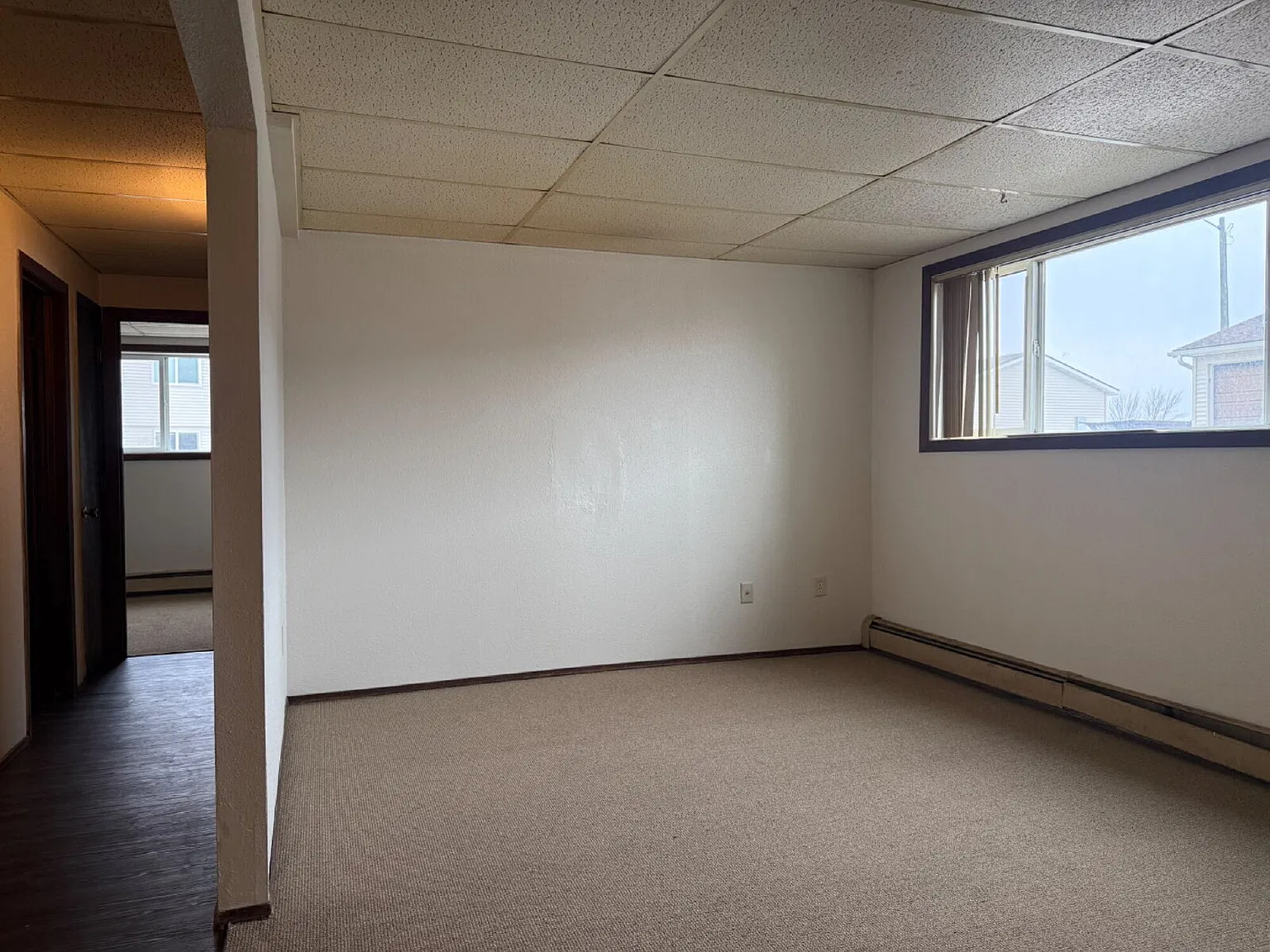 2 bed, 1.0 bath, 700 sqft, $695 — Photo 2