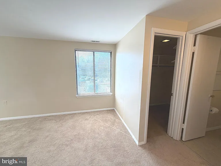 18131 Chalet Dr #24-103 — Photo 28