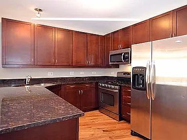 5th image of 4616 N Kenmore Ave APT 405