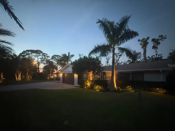 4735 Riverwood Cir, Sarasota, FL 34231