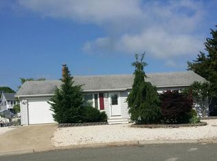 125 Emily Dr, Manahawkin, NJ 08050