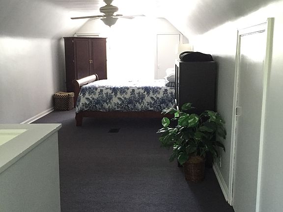 4th image of 3853 Kilbourne Ave