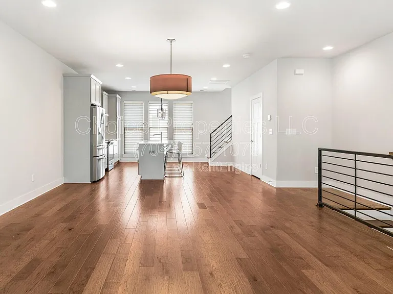1575 Duckworth Ave — Photo 9