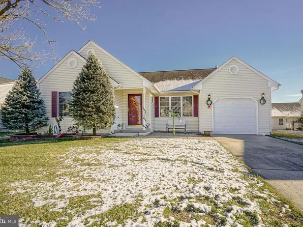 109 Flagstone Way, Sewell, NJ 08080