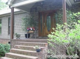 116 Oak Dr, Greer, SC 29650