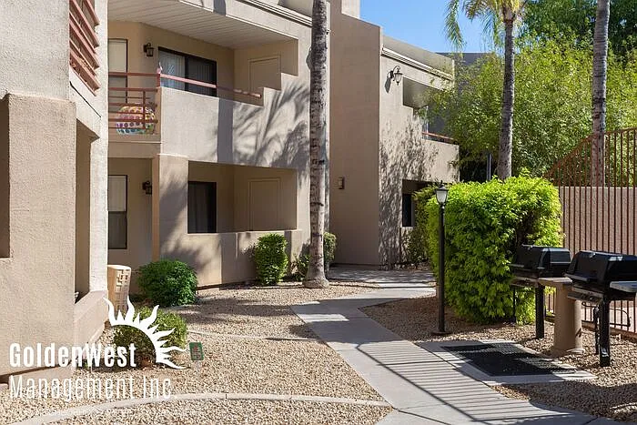 4850 E Desert Cove Ave #320