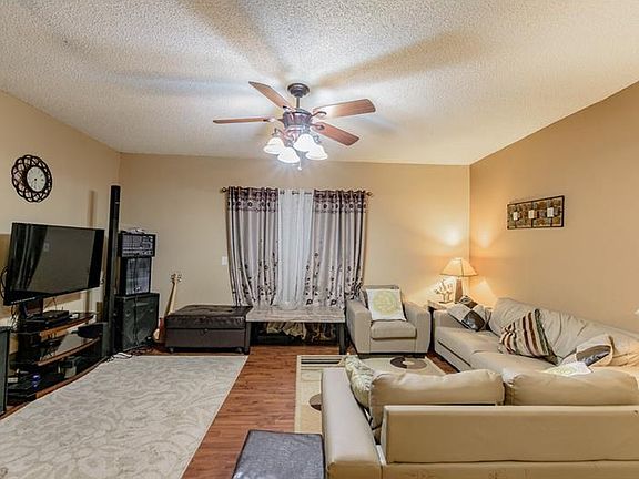 3rd image of 1910 W Sligh Ave APT E105