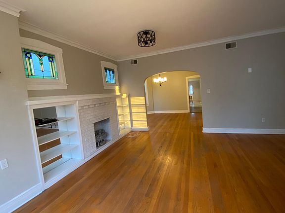 5th image of 5248 W Montrose Ave #2