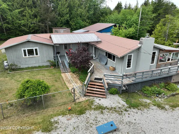 339 N Higgins Ct, Ketchikan, AK 99901