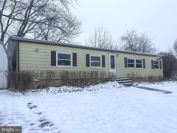 10642 Mapleton Rd, Shippensburg, PA 17257