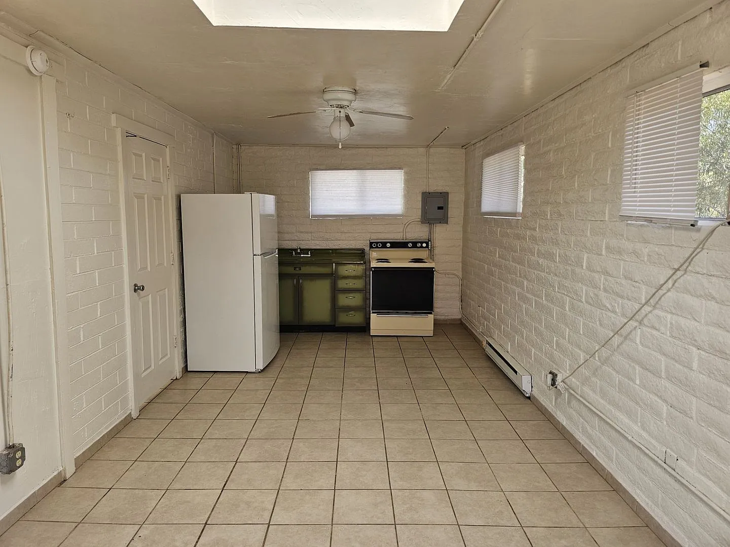 2 bed, 2.0 bath, 750 sqft, $1,325 — Photo 4