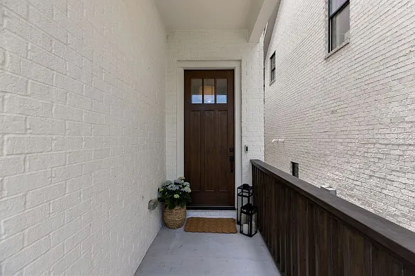 4 bed, 3300 sqft, $7,000 — Photo 3