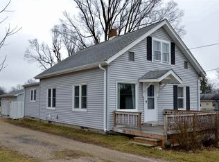 913 Springfield Rd, East Peoria, IL 61611