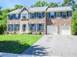 34 Clover Hill Cir, Egg Harbor Township, NJ 08234
