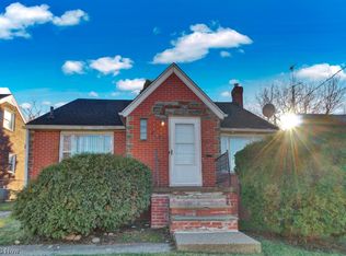 2302 3rd St NE, Canton, OH 44704
