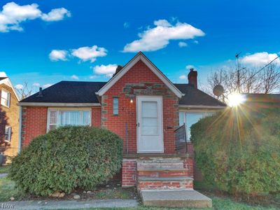 2302 3rd St NE, Canton, OH, 44704