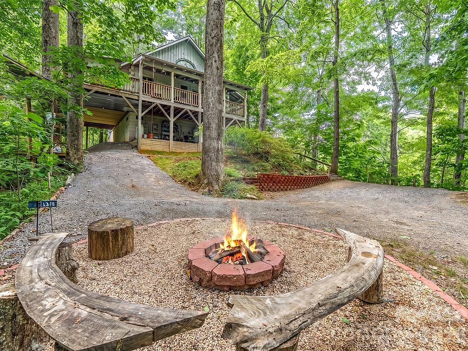 2nd image of 520 Patricia Rd