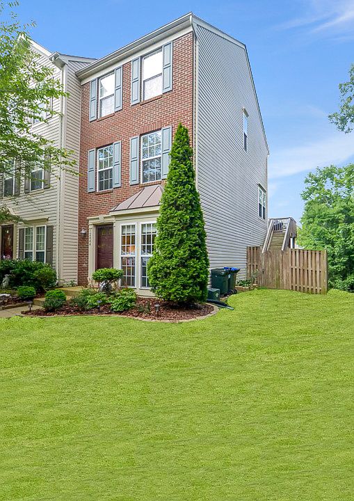 1st image of 12444 Selkirk Cir