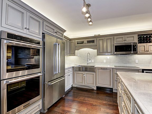 Custom Gourmet Kitchen