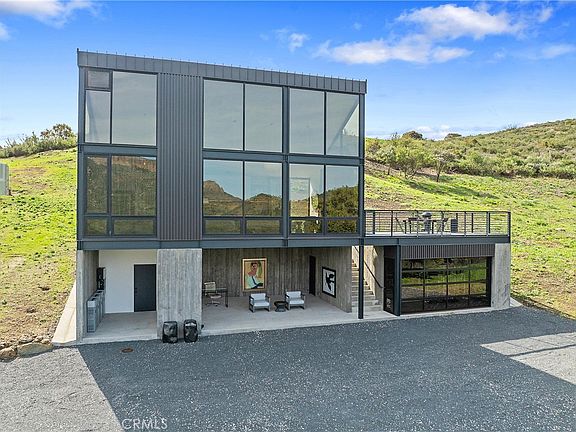 3rd image of 10120 Yerba Buena Rd