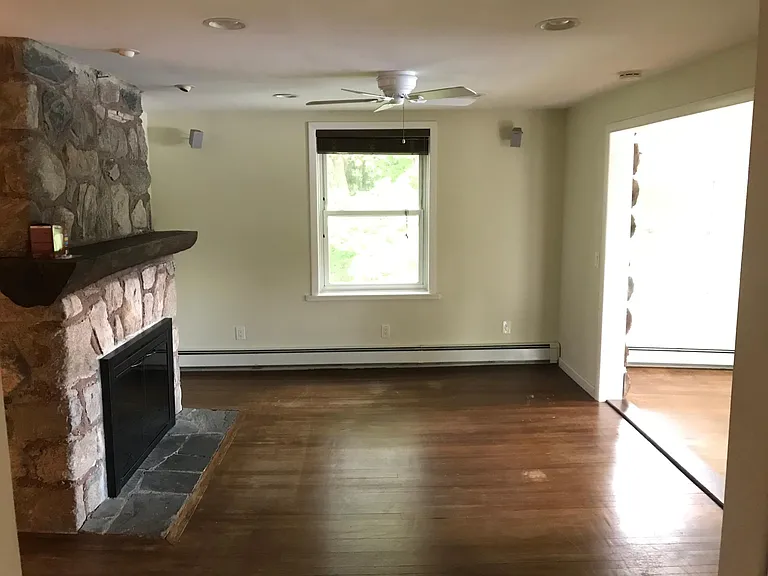 299 Lake Dr #1 — Photo 31