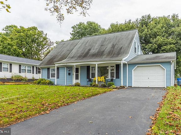 3rd image of 2511 Kittery Ln