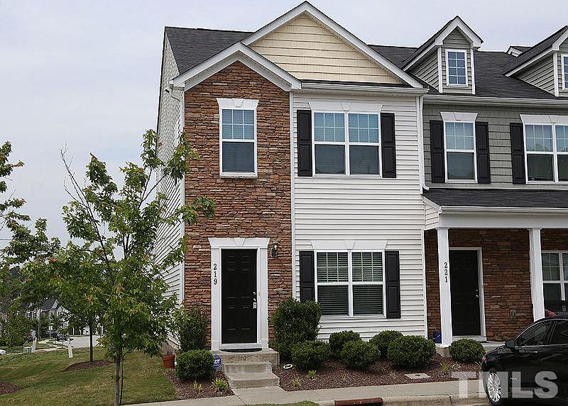 1st image of 1304 Cozart St Unit 219