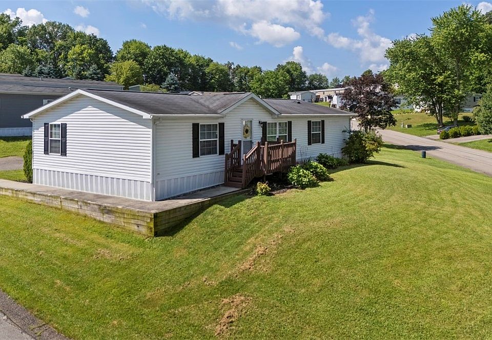 1st image of 811 Maple Ct