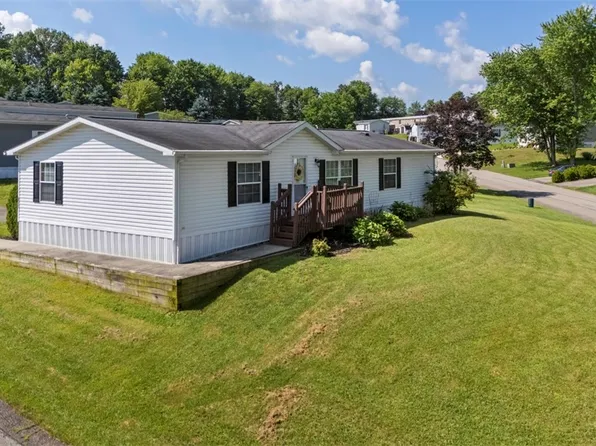 811 Maple Ct, Cranberry Township, PA 16066