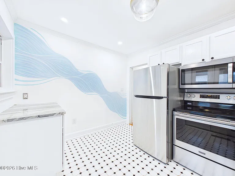 418 S 8th St — Photo 26