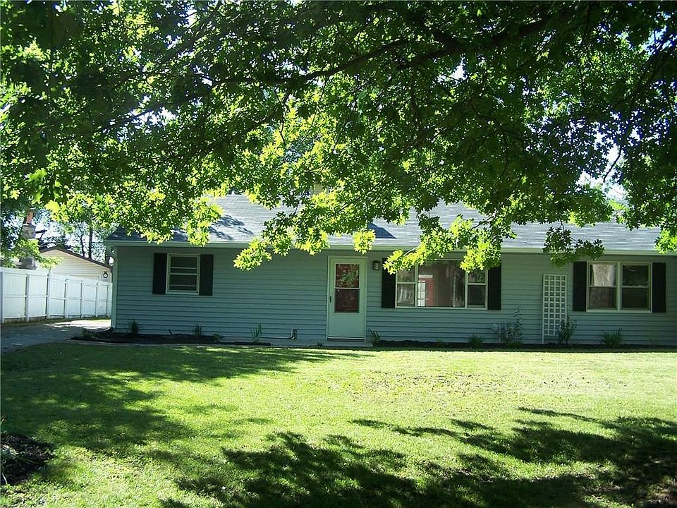 1st image of 2115 Haynes Ave