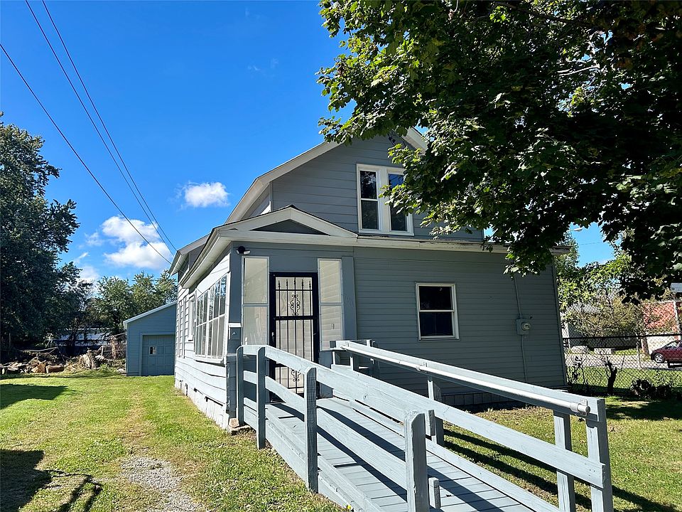 1st image of 1908 Myrtle St