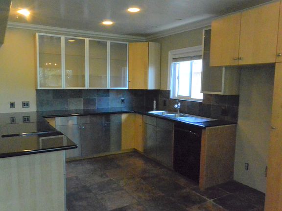 5th image of 3470 Canehill Ave