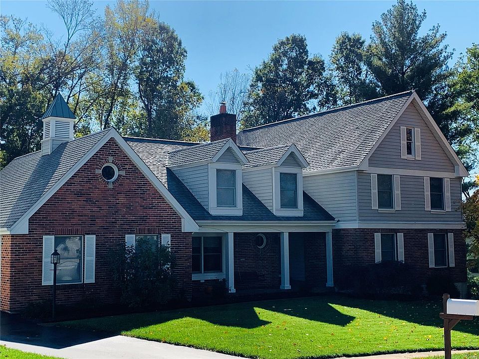 1st image of 318 W Manor Dr