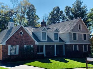 318 W Manor Dr, Chesterfield, MO