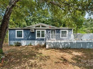 3970 Dowell St, Hickory, NC 28602