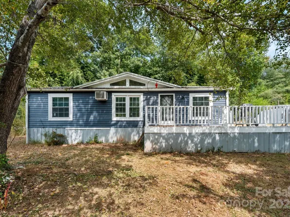 3970 Dowell St, Hickory, NC 28602