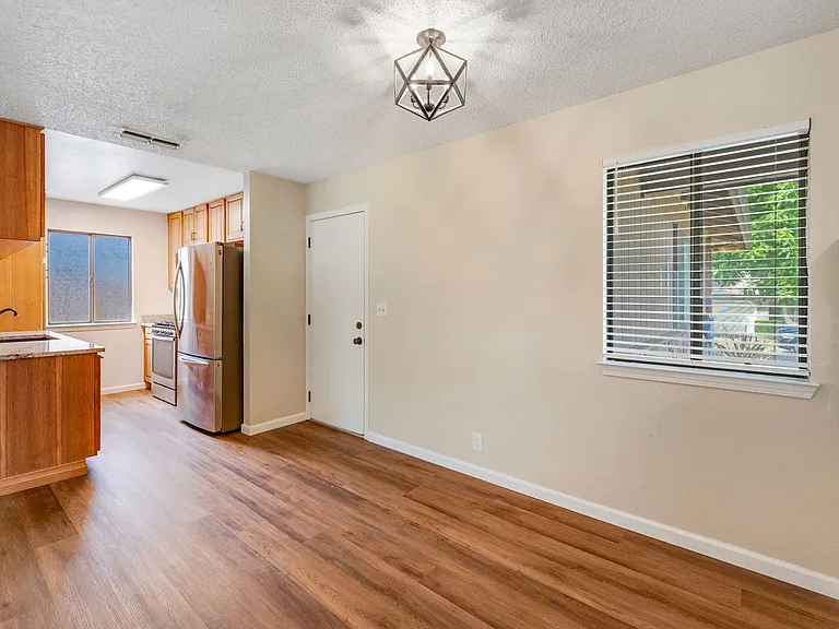 8338 Willow Tree Way — Photo 18