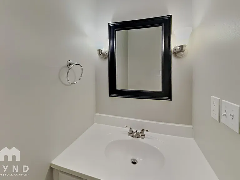 1525 Francisco Rd — Photo 19