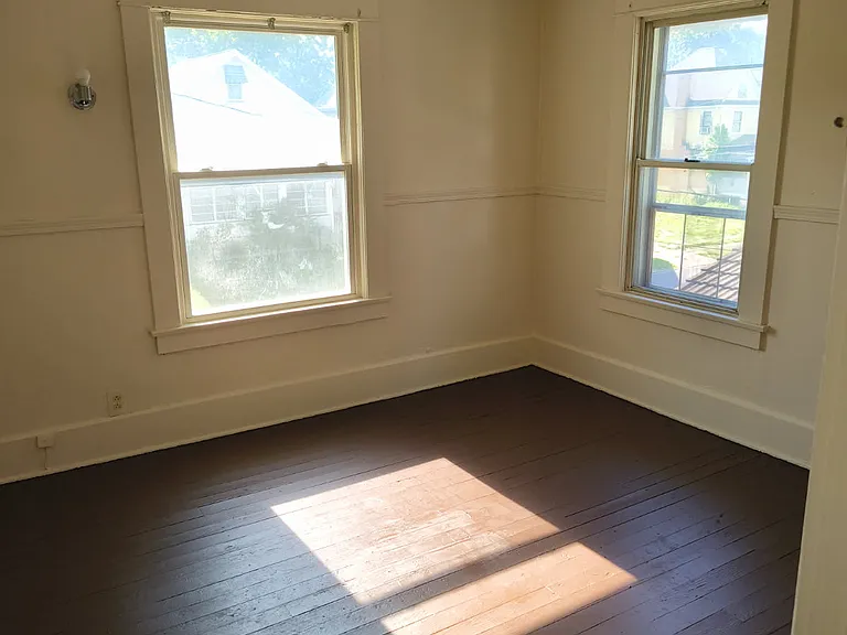 39 Eleanor Ave — Photo 13