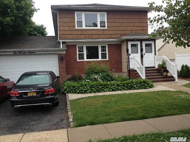 1st image of 215 Jackson Ave