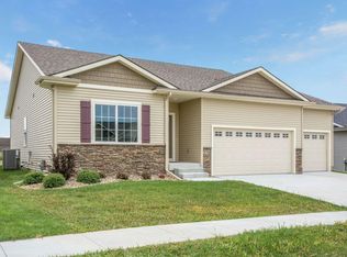 1308 Tuscany Dr SE, Altoona, IA 50009